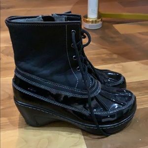 Shoes - Black Snow Boots Shoes - Black Snow Boots